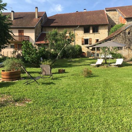 Les Chambres De Marthe Mesnay Exterior foto